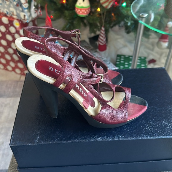 Burberry heels wine w37 - Picture 3 of 4